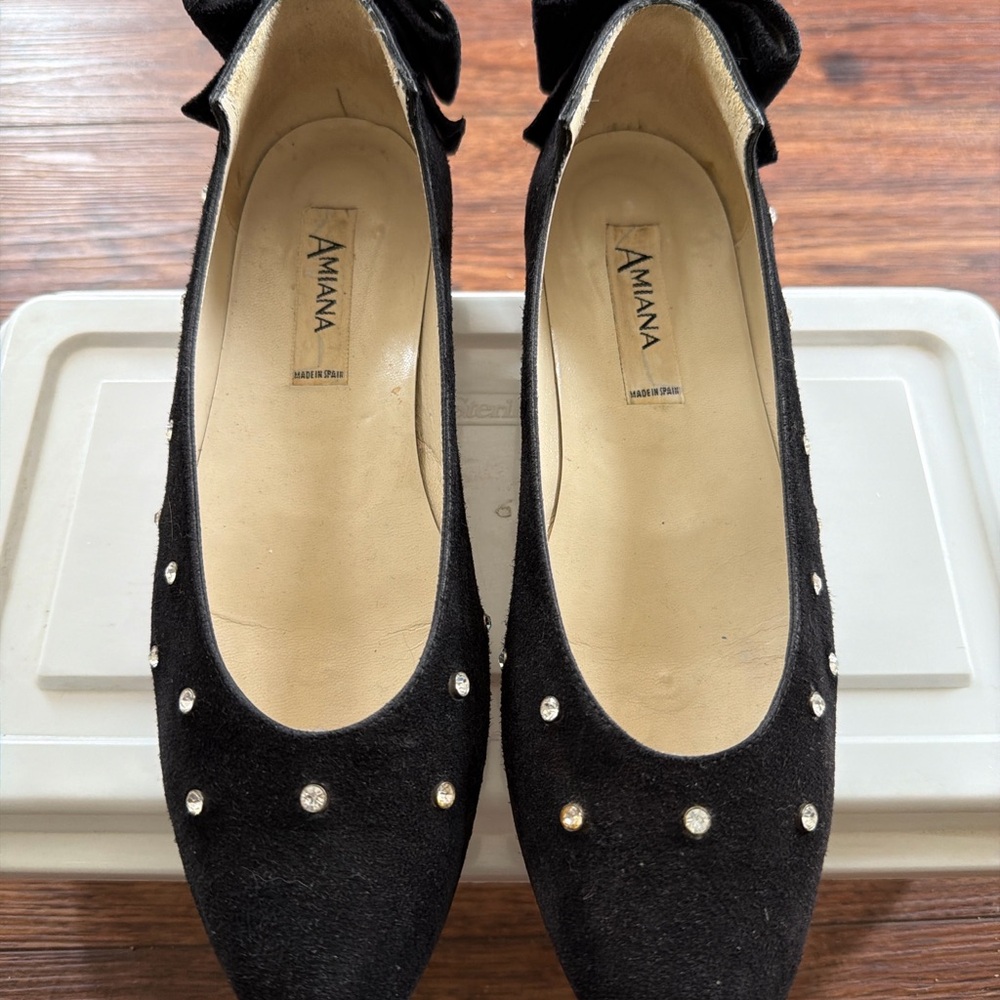 Amiana Black Suede Rhinestone Flats Bow Back Size 7 Made in Spain
